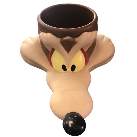 Vintage Other - Wylie E Coyote vinyl mug